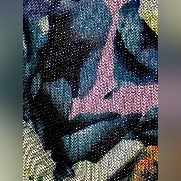 Elegant and Interesting Sharrone evening dress with 3/4 length sleeves - Picture 8 of 11